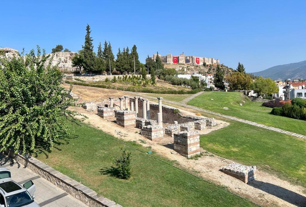 Ephesus Selcuk Castle View Suites Buitenkant foto