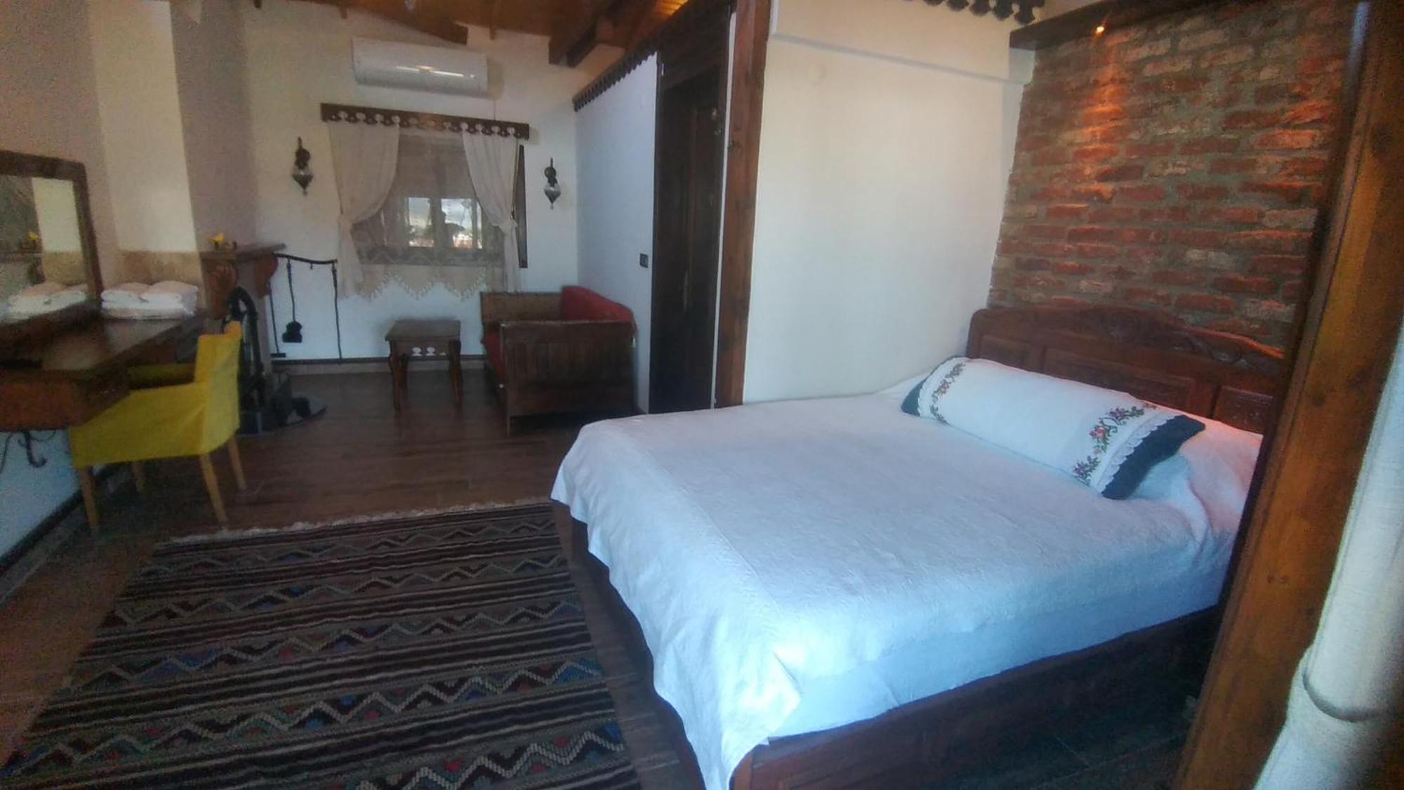 Ephesus Selcuk Castle View Suites Buitenkant foto