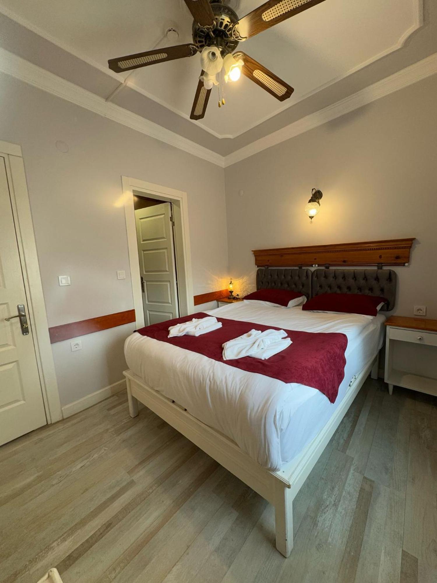 Ephesus Selcuk Castle View Suites Buitenkant foto