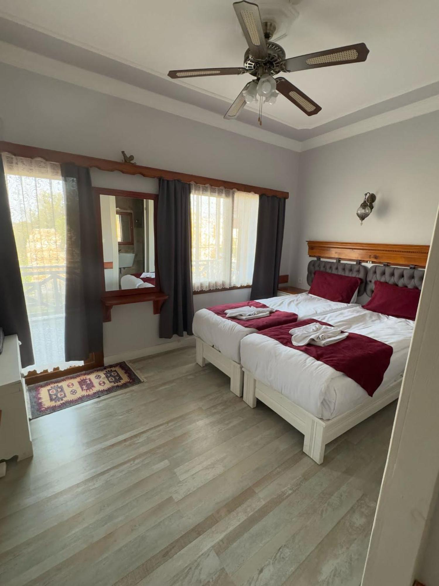 Ephesus Selcuk Castle View Suites Buitenkant foto