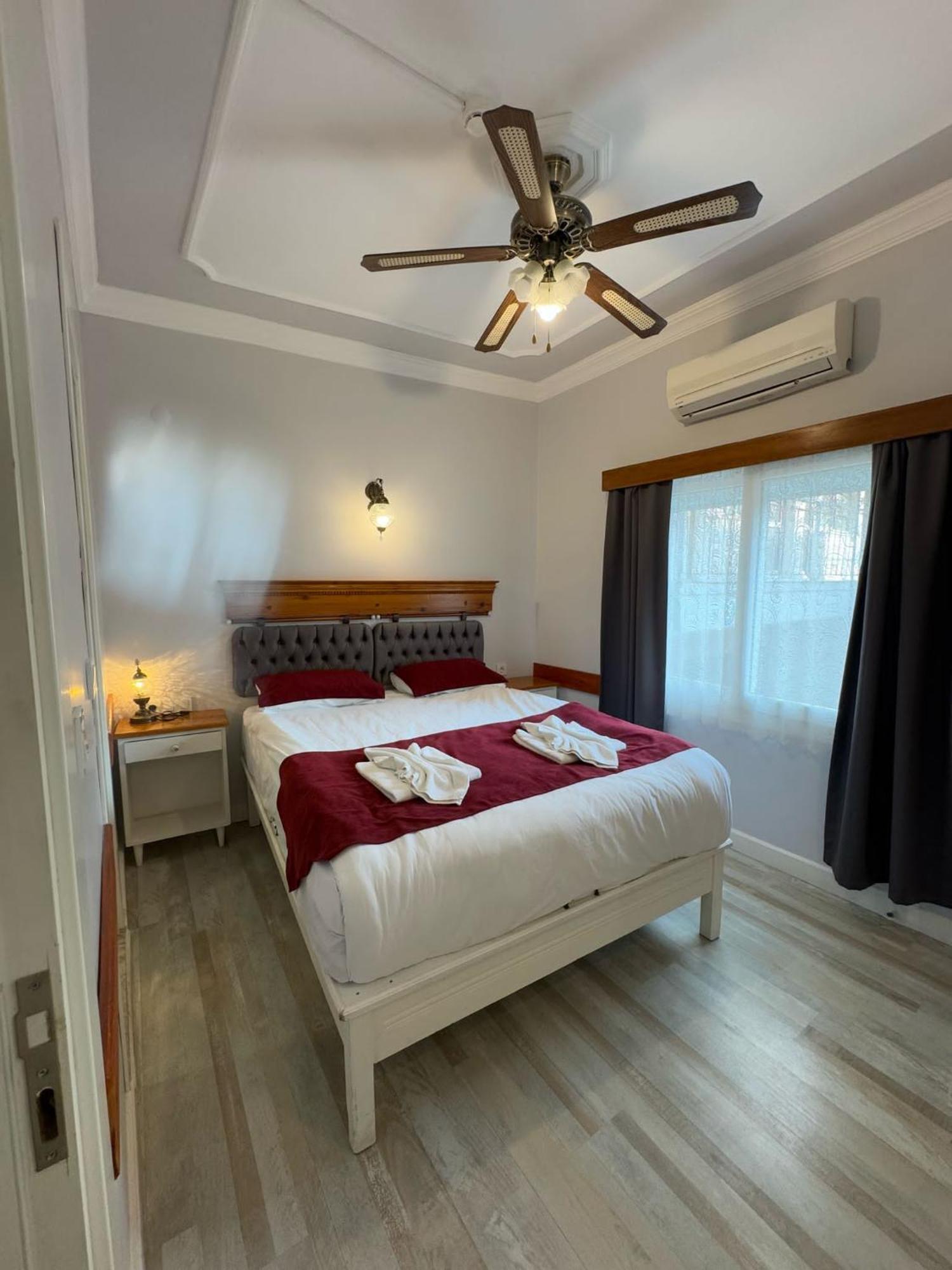 Ephesus Selcuk Castle View Suites Buitenkant foto